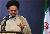 امام جمعه قم: آمریکا جرات کوچکترین اقدام علیه نفتکش‌های ایرانی را ندارد