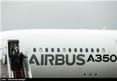 فرود نخستین هواپیمای ایرباس 350 در فرودگاه مهرآباد