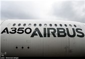 فرود نخستین هواپیمای ایرباس 350 در فرودگاه مهرآباد