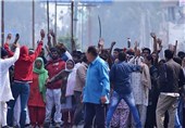 تظاهرات گسترده مردم «جَت» در هند؛ معترضان آب پایتخت را قطع کردند + عکس