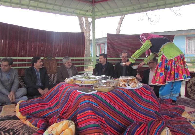 جشنواره "دستان کوچک کارآفرینان بزرگ" در شهرستان زنجان برگزار شد