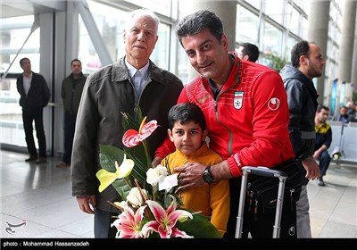 National Futsal Team Returns to Iran after Asian Title