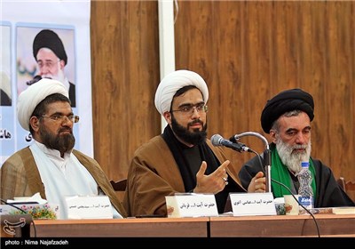جلسه پرسش و پاسخ کاندیداهای مجلس خبرگان رهبری در مشهد