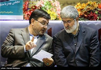 علی مطهری و بهروز نعمتی در همایش انتخاباتی فهرست صدای ملت