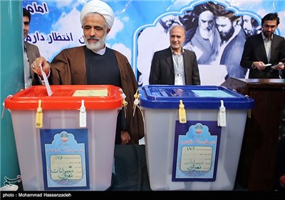 حضور حجت الاسلام مجید انصاری در انتخابات مجلس و خبرگان رهبری