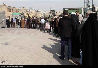 انتخابات دهمین دوره مجلس شورای اسلامی و پنجمین دوره مجلس خبرگان رهبری - حرم حضرت عبدالعظیم حسنی(ع)