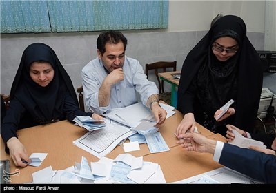 شمارش آرای انتخابات مجلس شورای اسلامی و خبرگان رهبری در شهرکرد