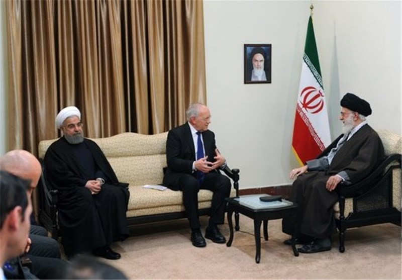 Leader Hails Swiss’s Independent Stances on Iran