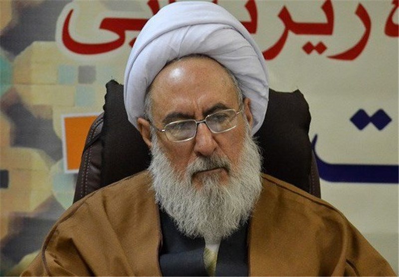 روحانی تسلیم فشارهای سیاسی نشود/ می‌خواهند کابینه جناحی و بخشی از حزب آنها شود