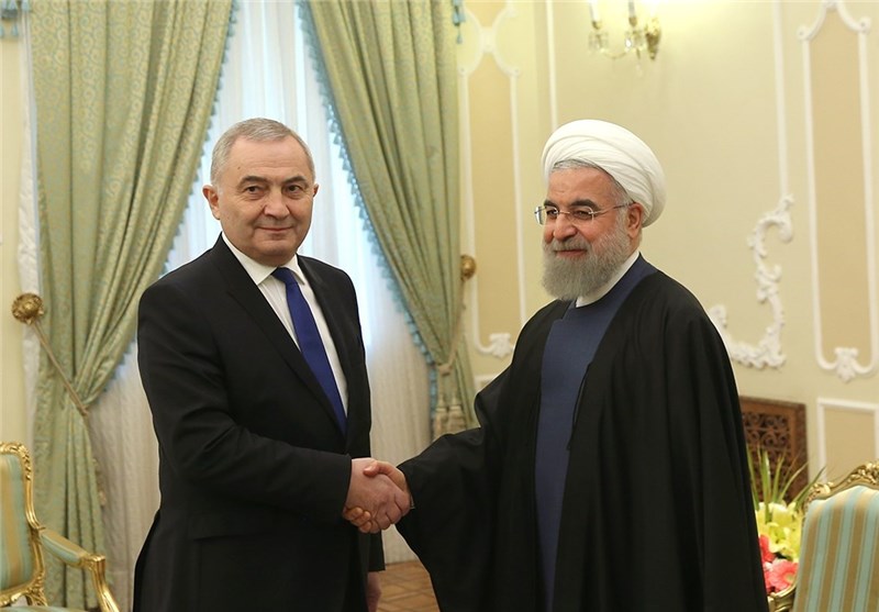 Iranian President Urges Enhancement of Ties with Romania