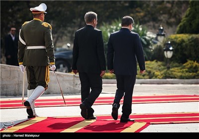 Turkish PM Davutoglu Officially Welcomed in Iran