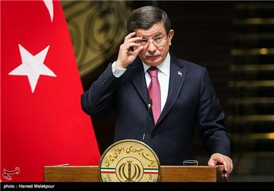 Turkish PM Davutoglu Officially Welcomed in Iran