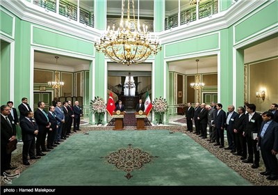 Turkish PM Davutoglu Officially Welcomed in Iran