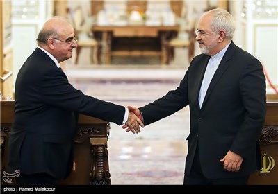 محمدجواد ظریف و جرج ویلا وزرای امور خارجه ایران و مالت در پایان کنفرانس خبری مشترک