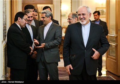 محمدجواد ظریف وزیر امور خارجه قبل از دیدار با جرج ویلا وزیر امور خارجه مالت