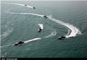 تحویل تجهیزات جدید جنگ نوین به نیروی دریایی سپاه