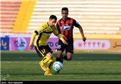دیدار فوتبال تیم‌های سیاه‌جامگان و سپاهان