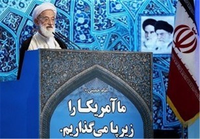 آیة‌ الله امامی کاشانی: الغرب اعترف بأن مناورات ایران الاسلامیة لاتعتبر انتهاکا للاتفاق النووی