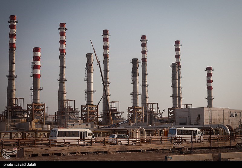 Iran Pushing Up Gasoline Production in New Refinery