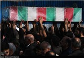 پیکر &quot;سید هادی حسینی&quot; شهید مدافع حرم در برخوار تشییع شد
