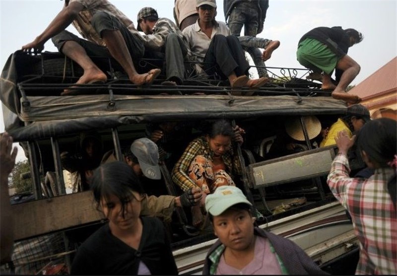Thousands Flee Fighting in Myanmar&apos;s Shan State