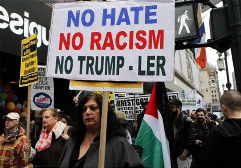 Activists in New York Protest against Trump&apos;s Anti-Muslim Remarks