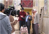 مجموعه تلویزیونی «کوچه هفت پیچ» تولید مرکز فارس از صدا و سیما پخش می‌شود