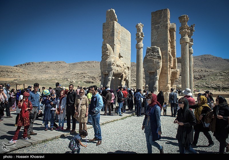 سال تحویل در پاسارگاد و تخت جمشید عکس خبری تسنیم Tasnim