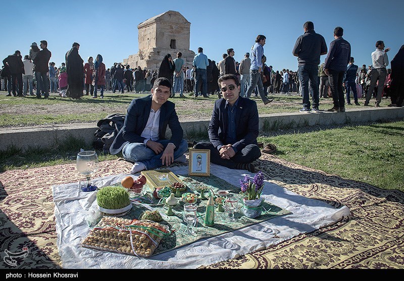 Iranians Observe Old Customs to Celebrate Nowruz