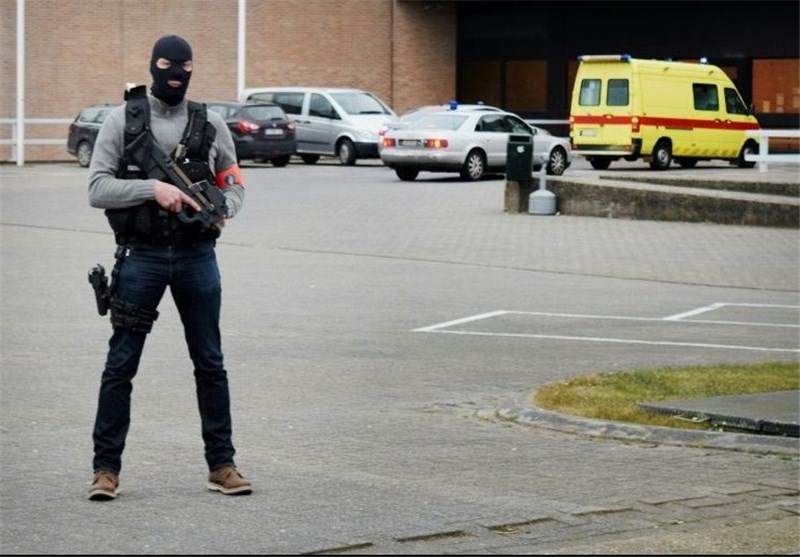 Paris Attacks Suspect Abdeslam &apos;Wanted to Blow Himself Up&apos; at Stadium