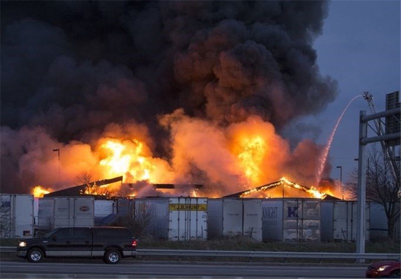آتش‌سوزی 2 میلیون دلاری در ایندیاناپولیس آمریکا + عکس و فیلم