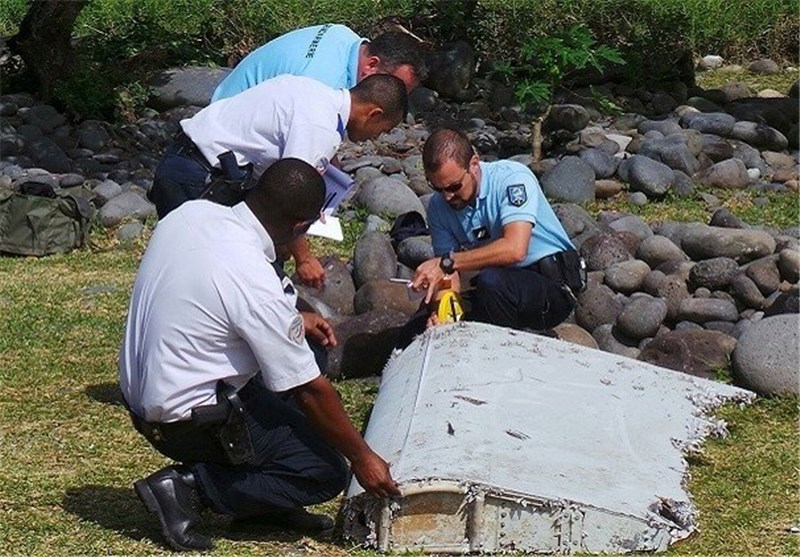 العثور على بقایا الطائرة المالیزیة المفقودة عند شاطئ فی الموزمبیق