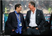 کارلوس کی‌روش سرمربی و افشین پیروانی مدیر تیم ملی فوتبال ایران