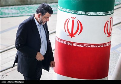 رضا تقی‌پور عضو شورای شهر تهران در نماز جمعه تهران