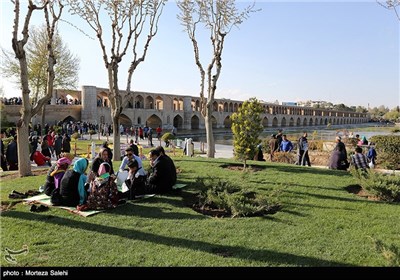 İSFAHAN’IN 33 GÖZLÜ KÖPRÜSÜ 