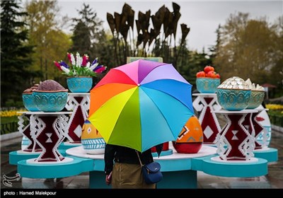 تهران بهاری در یک روز بارانی - پارک ملت