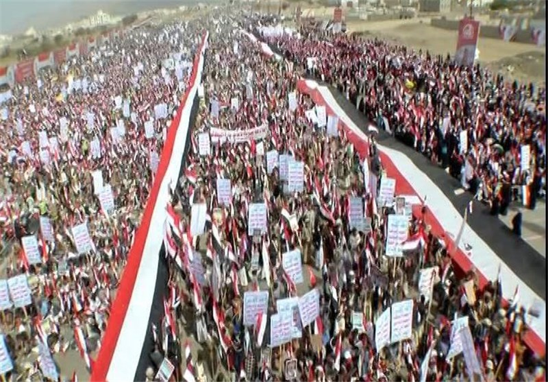 MİLYONLARCA YEMENLİ SAVAŞIN BİRİNCİ YILDÖNÜMÜNDE ‘AMERİKA’YA ÖLÜM’ SLOGANLARIYLA PROTESTO GERÇEKLEŞTİRDİ