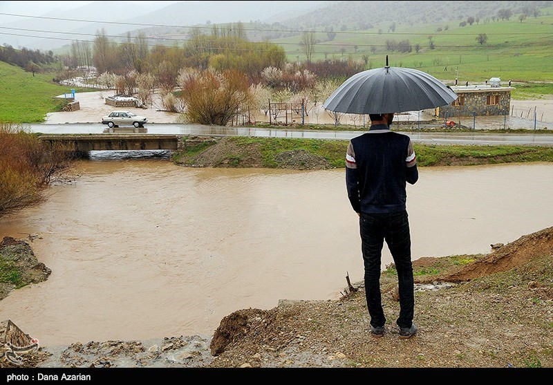 گردوغبار، طغیان و باران حال و هوای این روزهای خوزستان/زنگ خطر برای صیادان