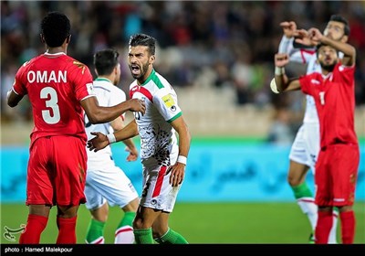 دیدار تیم‌های ملی فوتبال ایران و عمان