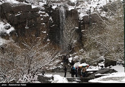 بارش برف در سیزدهمین روز بهار - همدان