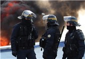 تبادل سنگ و گاز اشک‌آور بین پناهجویان و پلیس فرانسه در کمپ کاله