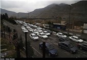 ترافیک سنگین در محورهای کرج ـ چالوس و تهران ـ کرج ـ قزوین‌