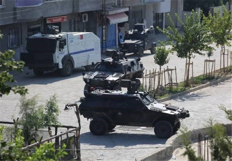 Curfew Declared in Southeast Turkey Town as Fresh Clashes Erupt