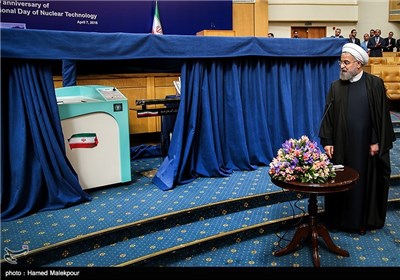 رونمایی از «زونال سانتریفیوژ»، «اولتراسانتریفیوژ» و مجتمع‌های «سوخت تست راکتورهای قدرت» و «سوخت تست راکتور مدرن‌شده اراک» توسط حجت‌الاسلام حسن روحانی رئیس جمهور