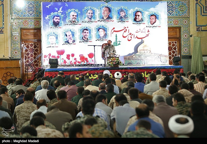 مراسم تجلیل از خانواده 13 شهید مدافع حرم سپاه تهران برگزار شد