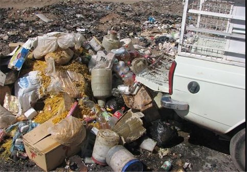 4.9 تن مواد غذایی فاسد در شهرستان گناوه جمع‌آوری شد