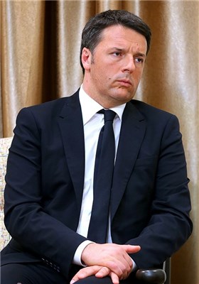 Leader Meets Italian PM Renzi in Tehran