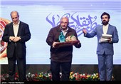 تقدیر از عبدالحمید قدیریان خالق مجموعه نمایشگاهی «آسمان حسین» یکی از نامزدهای منتخب چهره سال ۹۴ هنر انقلاب اسلامی