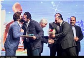 تقدیر از علیرضا کوه‌فر و سعید اسماعیلی عوامل تولید نمایش فصل شیدایی به‌عنوان اتفاق ویژه هنری سال 94