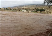 آبگرفتگی معابر و وقوع سیلاب در شهرهای شرقی مازندران